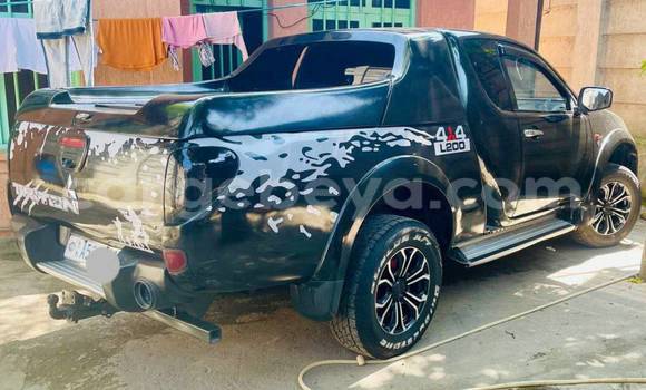 Acheter Occasion Voiture Mitsubishi L200 Noir à Addis Ababa, Ethiopie Acheter Occasion Voiture Mitsubishi L200 Noir à Addis Ababa, Ethiopie