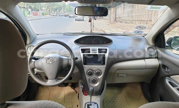 Acheter Occasion Voiture Toyota Yaris Bleu à Addis Ababa, Ethiopie Acheter Occasion Voiture Toyota Yaris Bleu à Addis Ababa, Ethiopie