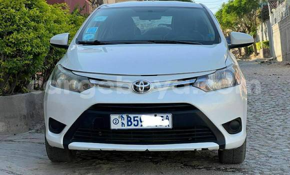Buy Used Toyota Yaris White Car in Addis–Ababa in Ethiopia