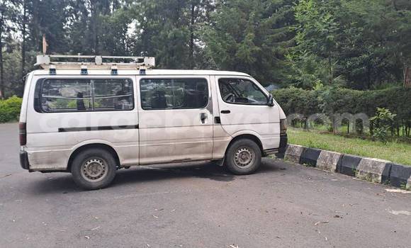 Acheter Occasion Voiture Toyota Hiace Blanc à Addis Ababa, Ethiopie Acheter Occasion Voiture Toyota Hiace Blanc à Addis Ababa, Ethiopie
