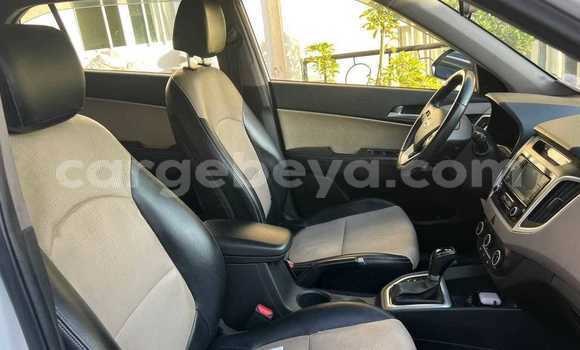 ይግዙ ያገለገለ Hyundai Creta ነጭ መኪና በ አዲስ አበባ በ ኢትዮጵያ ይግዙ ያገለገለ Hyundai Creta ነጭ መኪና በ አዲስ አበባ በ ኢትዮጵያ