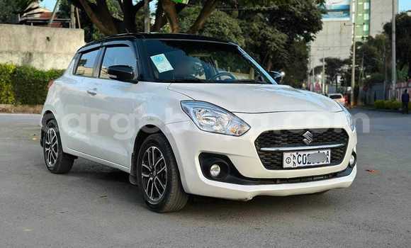 Acheter Occasion Voiture Suzuki Swift Blanc à Addis Ababa, Ethiopie Acheter Occasion Voiture Suzuki Swift Blanc à Addis Ababa, Ethiopie