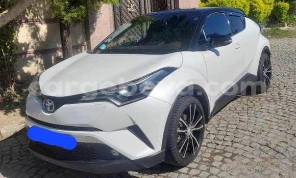 Buy Used Toyota C-HR White Car in Addis–Ababa in Ethiopia Buy Used Toyota C-HR White Car in Addis–Ababa in Ethiopia