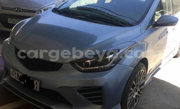 Buy Import Hyundai Elantra Silver Car in Addis–Ababa in Ethiopia Buy Import Hyundai Elantra Silver Car in Addis–Ababa in Ethiopia