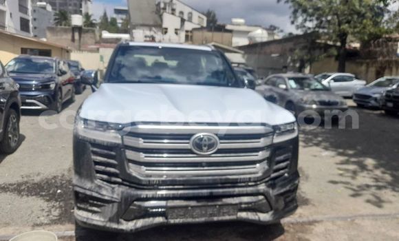 Buy Used Toyota Land Cruiser Black Car in Addis–Ababa in Ethiopia Buy Used Toyota Land Cruiser Black Car in Addis–Ababa in Ethiopia