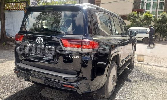 Buy Used Toyota Land Cruiser Black Car in Addis–Ababa in Ethiopia Buy Used Toyota Land Cruiser Black Car in Addis–Ababa in Ethiopia