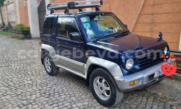 Buy Used Mitsubishi Pajero Blue Car in Addis–Ababa in Ethiopia Buy Used Mitsubishi Pajero Blue Car in Addis–Ababa in Ethiopia