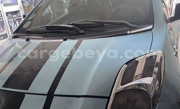 ይግዙ ያገለገለ Toyota Yaris ሰማያዊ መኪና በ አዲስ አበባ በ ኢትዮጵያ