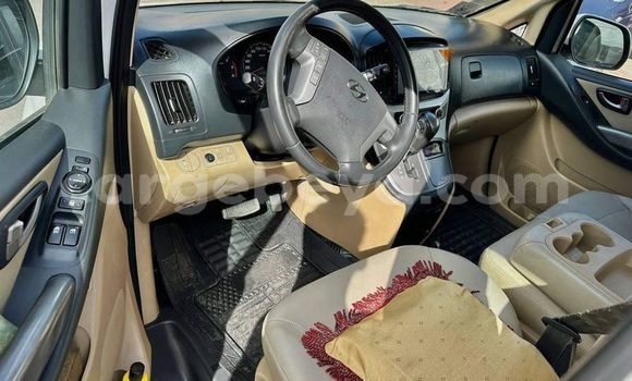 ይግዙ ያገለገለ Hyundai H1 ነጭ መኪና በ አዲስ አበባ በ ኢትዮጵያ ይግዙ ያገለገለ Hyundai H1 ነጭ መኪና በ አዲስ አበባ በ ኢትዮጵያ