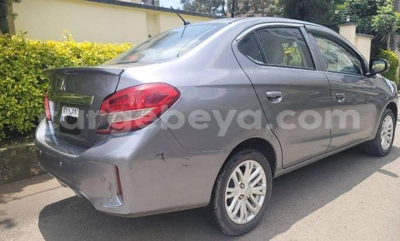 ይግዙ ያገለገለ Mitsubishi Attrage ሌላ መኪና በ አዲስ አበባ በ ኢትዮጵያ ይግዙ ያገለገለ Mitsubishi Attrage ሌላ መኪና በ አዲስ አበባ በ ኢትዮጵያ
