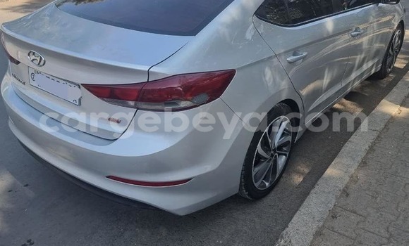 Buy Used Hyundai Avante White Car in Addis–Ababa in Ethiopia