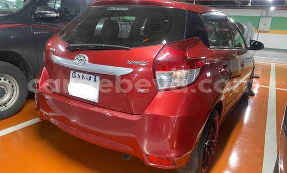 Acheter Occasion Voiture Toyota Yaris Rouge à Addis Ababa, Ethiopie Acheter Occasion Voiture Toyota Yaris Rouge à Addis Ababa, Ethiopie
