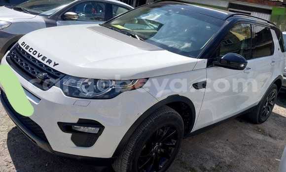 Acheter Occasion Voiture Land Rover Discovery Blanc à Addiet–Canna, Ethiopie Acheter Occasion Voiture Land Rover Discovery Blanc à Addiet–Canna, Ethiopie