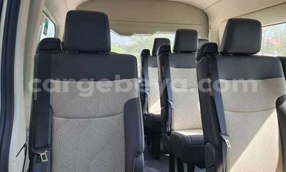 Acheter Occasion Voiture Toyota Hiace Blanc à Addis Ababa, Ethiopie Acheter Occasion Voiture Toyota Hiace Blanc à Addis Ababa, Ethiopie