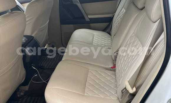 Acheter Occasion Voiture Toyota Land Cruiser Prado Blanc à Addis Ababa, Ethiopie Acheter Occasion Voiture Toyota Land Cruiser Prado Blanc à Addis Ababa, Ethiopie