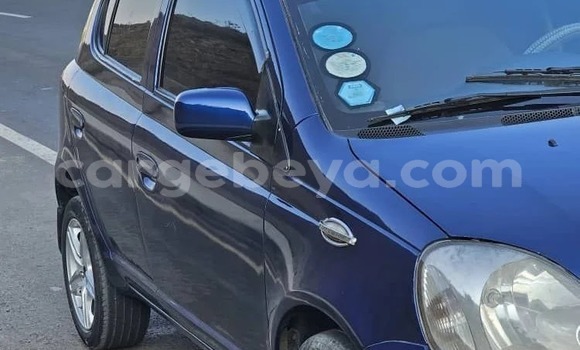 Acheter Occasion Voiture Toyota Yaris Noir à Addis Ababa, Ethiopie Acheter Occasion Voiture Toyota Yaris Noir à Addis Ababa, Ethiopie