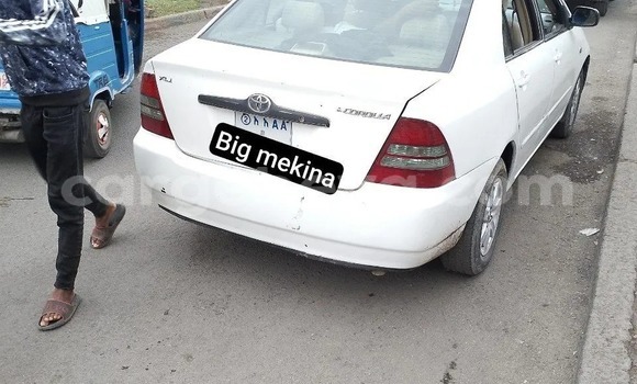 Acheter Occasion Voiture Toyota Corolla Blanc à Addis Ababa, Ethiopie Acheter Occasion Voiture Toyota Corolla Blanc à Addis Ababa, Ethiopie