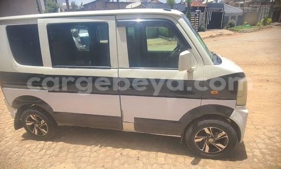 Acheter Occasion Voiture Suzuki Every Blanc à Addigrat, Tigray Acheter Occasion Voiture Suzuki Every Blanc à Addigrat, Tigray