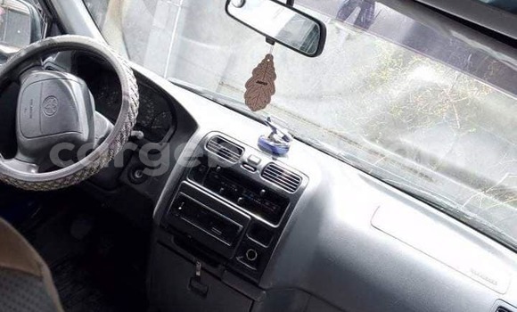 Acheter Occasion Voiture Toyota Dolphin Bleu à Addis Ababa, Ethiopie Acheter Occasion Voiture Toyota Dolphin Bleu à Addis Ababa, Ethiopie