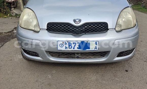 Oofamaa Toyota Vitz Other Makiinaa iti Addis–Ababa keessatti Ethiopia keessatti Oofamaa Toyota Vitz Other Makiinaa iti Addis–Ababa keessatti Ethiopia keessatti