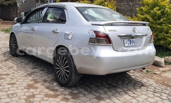ይግዙ ያገለገለ Toyota Yaris ሌላ መኪና በ አዲስ አበባ በ ኢትዮጵያ ይግዙ ያገለገለ Toyota Yaris ሌላ መኪና በ አዲስ አበባ በ ኢትዮጵያ