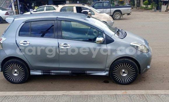 ይግዙ ያገለገለ Toyota Yaris ሌላ መኪና በ አዲስ አበባ በ ኢትዮጵያ ይግዙ ያገለገለ Toyota Yaris ሌላ መኪና በ አዲስ አበባ በ ኢትዮጵያ