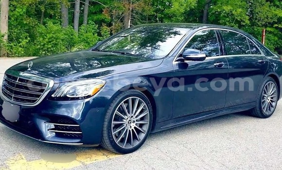 ይግዙ ያገለገለ Mercedes-Benz S–Class ጥቁር መኪና በ አዲስ አበባ በ ኢትዮጵያ ይግዙ ያገለገለ Mercedes-Benz S–Class ጥቁር መኪና በ አዲስ አበባ በ ኢትዮጵያ