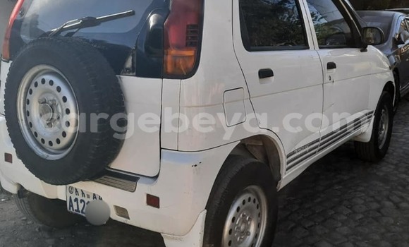 ይግዙ ያገለገለ Daihatsu Terios ነጭ መኪና በ አዲስ አበባ በ ኢትዮጵያ ይግዙ ያገለገለ Daihatsu Terios ነጭ መኪና በ አዲስ አበባ በ ኢትዮጵያ