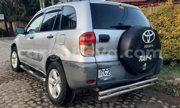 ይግዙ ያገለገለ Toyota RAV4 ሌላ መኪና በ አዲስ አበባ በ ኢትዮጵያ ይግዙ ያገለገለ Toyota RAV4 ሌላ መኪና በ አዲስ አበባ በ ኢትዮጵያ