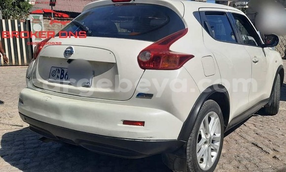ይግዙ ያገለገለ Nissan Juke ነጭ መኪና በ አዲስ አበባ በ ኢትዮጵያ ይግዙ ያገለገለ Nissan Juke ነጭ መኪና በ አዲስ አበባ በ ኢትዮጵያ