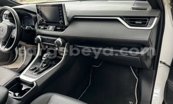 Acheter Occasion Voiture Toyota RAV4 Blanc à Addis Ababa, Ethiopie Acheter Occasion Voiture Toyota RAV4 Blanc à Addis Ababa, Ethiopie