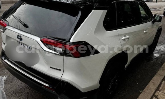 Acheter Occasion Voiture Toyota RAV4 Blanc à Addis Ababa, Ethiopie Acheter Occasion Voiture Toyota RAV4 Blanc à Addis Ababa, Ethiopie