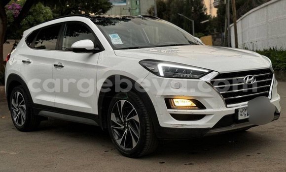 Acheter Occasion Voiture Hyundai Tucson Blanc à Addis Ababa, Ethiopie Acheter Occasion Voiture Hyundai Tucson Blanc à Addis Ababa, Ethiopie