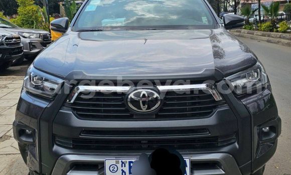 Buy Used Toyota Hilux Beige Car in Addis–Ababa in Ethiopia