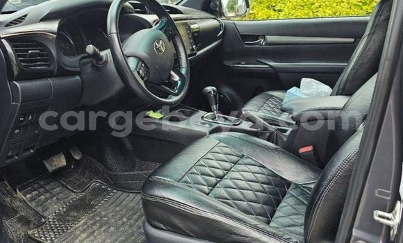 Acheter Occasion Voiture Toyota Hilux Beige à Addis Ababa, Ethiopie Acheter Occasion Voiture Toyota Hilux Beige à Addis Ababa, Ethiopie