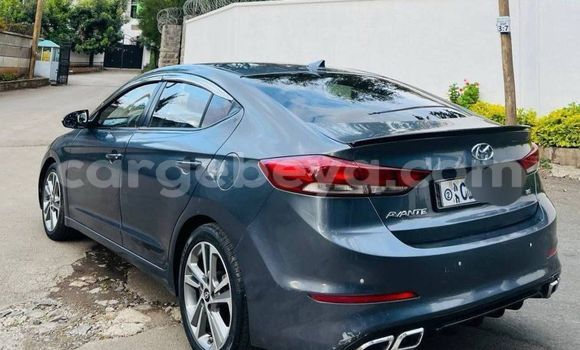 Acheter Occasion Voiture Hyundai Avante Beige à Addis Ababa, Ethiopie Acheter Occasion Voiture Hyundai Avante Beige à Addis Ababa, Ethiopie