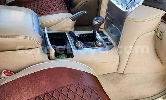 ይግዙ ያገለገለ Toyota Land Cruiser ጥቁር መኪና በ አቢይቲ–ካና በ ኢትዮጵያ ይግዙ ያገለገለ Toyota Land Cruiser ጥቁር መኪና በ አቢይቲ–ካና በ ኢትዮጵያ