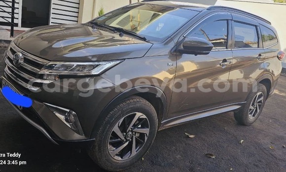 ይግዙ ያገለገለ Toyota Rush ሌላ መኪና በ አዲስ አበባ በ ኢትዮጵያ ይግዙ ያገለገለ Toyota Rush ሌላ መኪና በ አዲስ አበባ በ ኢትዮጵያ