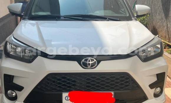 ይግዙ ያገለገለ Toyota Raum ነጭ መኪና በ አክል በ ትግራይ ይግዙ ያገለገለ Toyota Raum ነጭ መኪና በ አክል በ ትግራይ