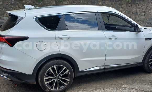 ይግዙ ያገለገለ Volkswagen Jetta ነጭ መኪና በ አቲ አረታይ በ አማራ ይግዙ ያገለገለ Volkswagen Jetta ነጭ መኪና በ አቲ አረታይ በ አማራ