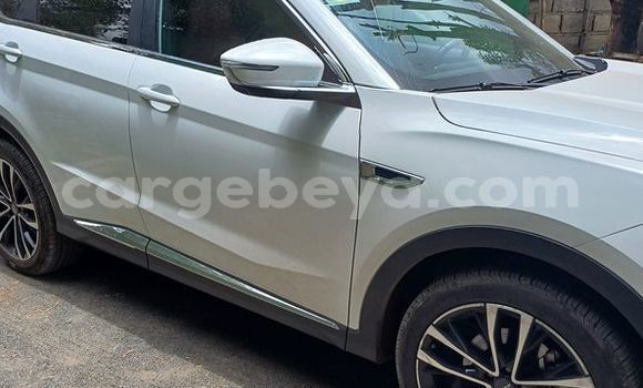 ይግዙ ያገለገለ Volkswagen Jetta ነጭ መኪና በ አቲ አረታይ በ አማራ ይግዙ ያገለገለ Volkswagen Jetta ነጭ መኪና በ አቲ አረታይ በ አማራ