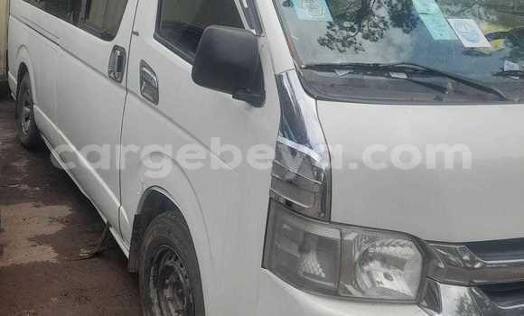 ይግዙ ያገለገለ Toyota Hiace ነጭ መኪና በ አቢይቲ–ካና በ ኢትዮጵያ ይግዙ ያገለገለ Toyota Hiace ነጭ መኪና በ አቢይቲ–ካና በ ኢትዮጵያ