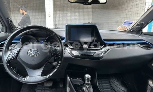 ይግዙ ያገለገለ Toyota C-HR ሌላ መኪና በ አቢይቲ–ካና በ ኢትዮጵያ ይግዙ ያገለገለ Toyota C-HR ሌላ መኪና በ አቢይቲ–ካና በ ኢትዮጵያ