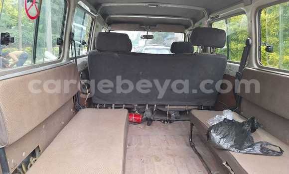 ይግዙ ያገለገለ Toyota Camry (Japan) ነጭ መኪና በ አቢይቲ–ካና በ ኢትዮጵያ ይግዙ ያገለገለ Toyota Camry (Japan) ነጭ መኪና በ አቢይቲ–ካና በ ኢትዮጵያ