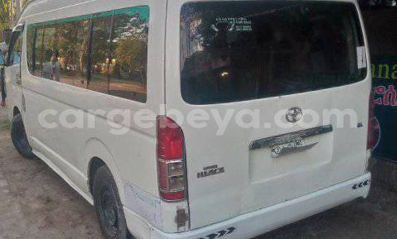 Acheter Occasion Voiture Toyota Hiace Blanc à Addigrat, Tigray Acheter Occasion Voiture Toyota Hiace Blanc à Addigrat, Tigray