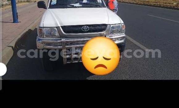 Acheter Occasion Voiture Toyota Pickup Blanc à Addiet–Canna, Ethiopie Acheter Occasion Voiture Toyota Pickup Blanc à Addiet–Canna, Ethiopie