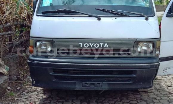 Acheter Occasion Voiture Toyota Hiace Blanc à Addigrat, Tigray Acheter Occasion Voiture Toyota Hiace Blanc à Addigrat, Tigray