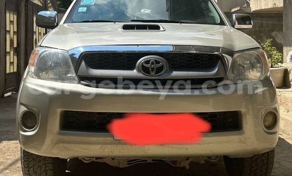 Buy Used Toyota Hilux Silver Car in Addis–Ababa in Ethiopia