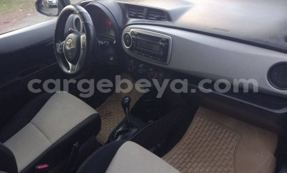 Acheter Occasion Voiture Toyota Yaris Gris à Addis Ababa, Ethiopie Acheter Occasion Voiture Toyota Yaris Gris à Addis Ababa, Ethiopie