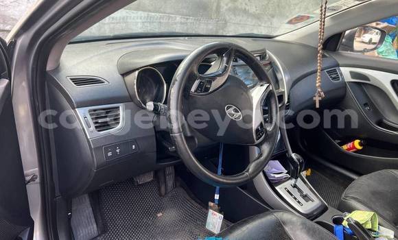 Oofamaa Hyundai Avante Other Makiinaa iti Addis–Ababa keessatti Ethiopia keessatti Oofamaa Hyundai Avante Other Makiinaa iti Addis–Ababa keessatti Ethiopia keessatti